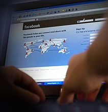 Living A Life On Facebook: The Path Of Online Dating Living A Life On Facebook: The Path Of Online Dating