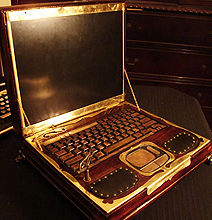 Steampunk Laptop: More Than Ridiculously Refined
