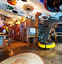 Manhattan Steampunk Apartment Now Up For Grabs! Manhattan Steampunk Apartment Now Up For Grabs!
