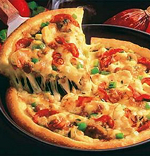 Pizza Around The World: The Amazing Statistics [Infographic]