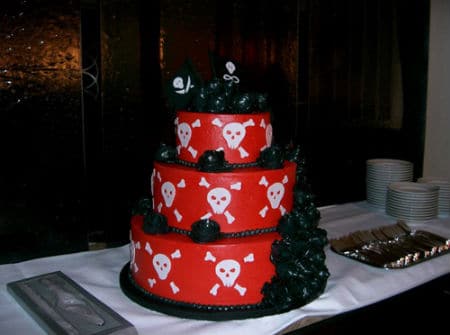Image Source Red and Black Wedding Cake