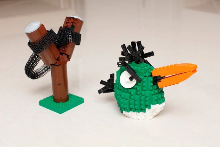 Lego Angry Birds Slingshot Build