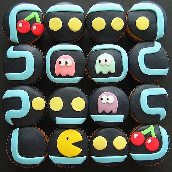 Pacman Decorated Game Cupcakes