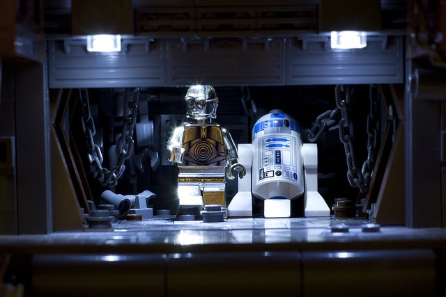 10000-Piece Star Wars Lego Crawler