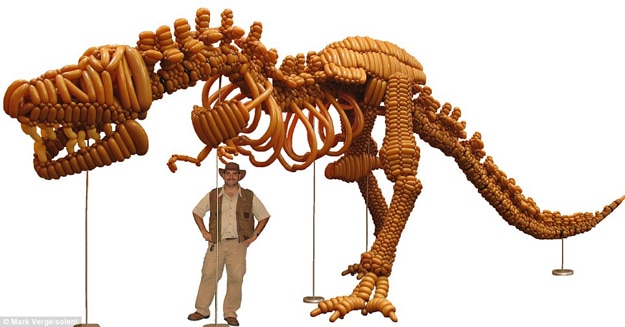 Tyrannosaurus Huge Balloons Statue