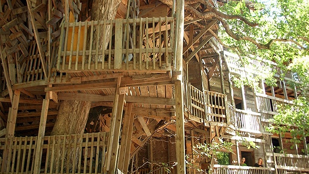 Treehouse In Crossville Tennessee