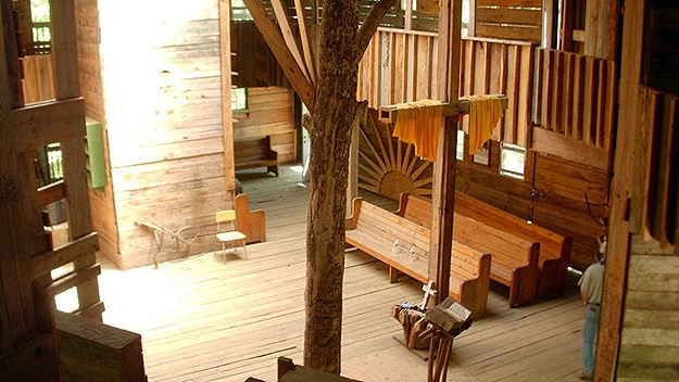 Treehouse In Crossville Tennessee