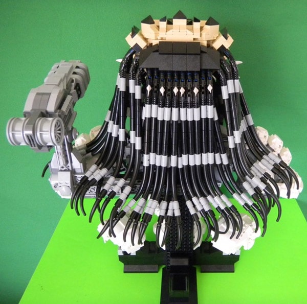 Predator Lego Bust Portrait Build