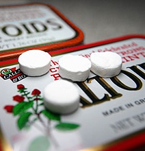 Altoid Mint Tin Carvings: Tiny Inspiring Dioramas Altoid Mint Tin Carvings: Tiny Inspiring Dioramas