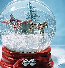 DIY Holiday Snow Globes: Create Your Own Winter Wonderland