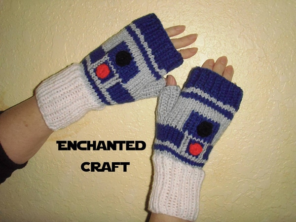 R2D2 Knitted Gloves On Etsy 