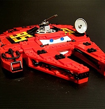 Millennium McQueen: A Bizarrely Interesting Creative Lego Mashup Millennium McQueen: A Bizarrely Interesting Creative Lego Mashup
