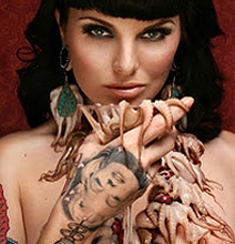Tattoos & Tentacles: Unique Photography With Cephalopods Tattoos & Tentacles: Unique Photography With Cephalopods