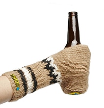Sküüzi: Badass Beer Glove For Them Cold Days Sküüzi: Badass Beer Glove For Them Cold Days
