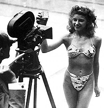 This Is The World’s First Bikini This Is The World’s First Bikini