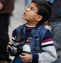Iraq’s Youngest Professional Photographer Will Only Photograph Peace