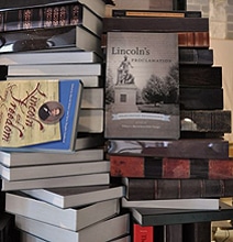 Abraham Lincoln Tribute: Tower Created With 15,000 Books About Him