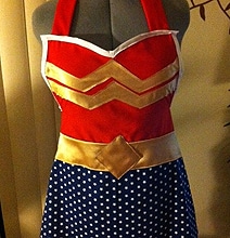 10 Geek Aprons: Wonder Woman, Batman, Harley Quinn, Mario & More 10 Geek Aprons: Wonder Woman, Batman, Harley Quinn, Mario & More