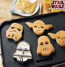 May The Fork Be With You: Star Wars Pancake Molds May The Fork Be With You: Star Wars Pancake Molds