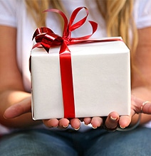 What Your Valentine’s Gift Says About Your Relationship [Infographic]