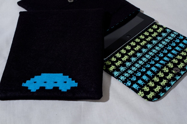 Space Invaders iPad Cover