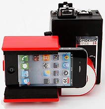 Lomokino Attachment: Turns Your iPhone Into A Badass Lomo Camera Lomokino Attachment: Turns Your iPhone Into A Badass Lomo Camera