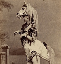 Exotic Dancers From The 1890s: A Beauty Redefined