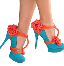 Heel Condoms: The Smartest Shoe Accessory You’ve Seen Yet Heel Condoms: The Smartest Shoe Accessory You’ve Seen Yet