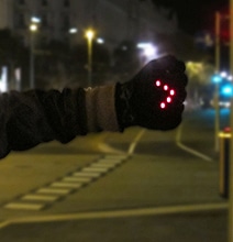 Innovative Bike Gloves With Built-In LED Turn Signals