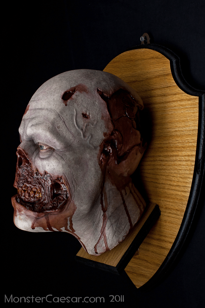 zombie-trophy-taxidermy-head