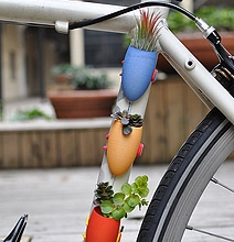 Colorful & Creative Bicycle Planters To Spice Up Your Bike Colorful & Creative Bicycle Planters To Spice Up Your Bike