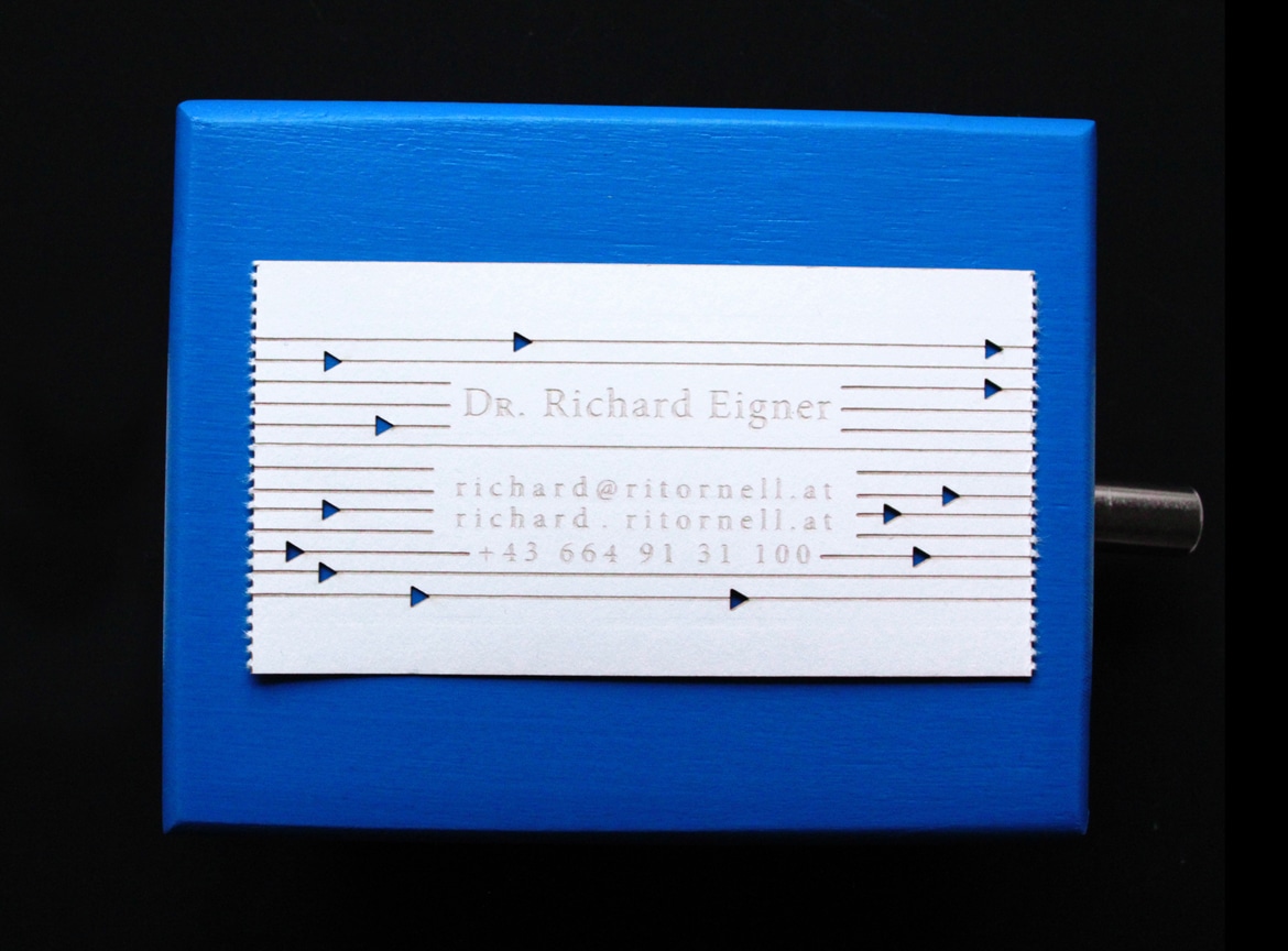 business-card-musicbox-strip