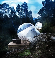 Bubble Hotel Lets You Sleep Under The Sky In A Plastic Ball Bubble Hotel Lets You Sleep Under The Sky In A Plastic Ball