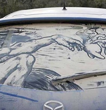 Astonishing Artwork Drawn On Filthy Dirty Car Windows