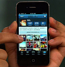 How To Spot An Instagram Junkie [Infographic]