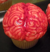 Delicious Bloody Zombie Brains Cupcakes Delicious Bloody Zombie Brains Cupcakes