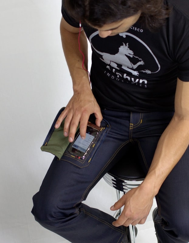 delta-iphone-pocket-jeans