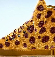 Grow Your Own Bio-Customized Stingray Sneakers Grow Your Own Bio-Customized Stingray Sneakers