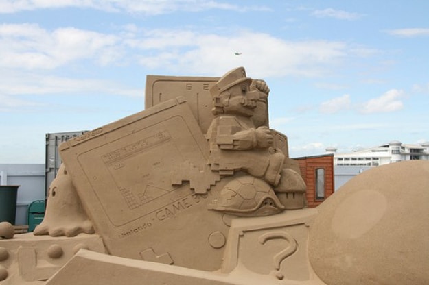 Mario-Sand-Art-Sculpture
