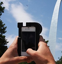 Phocus Case Allows DSLR Lenses To Be Used With Your iPhone Phocus Case Allows DSLR Lenses To Be Used With Your iPhone