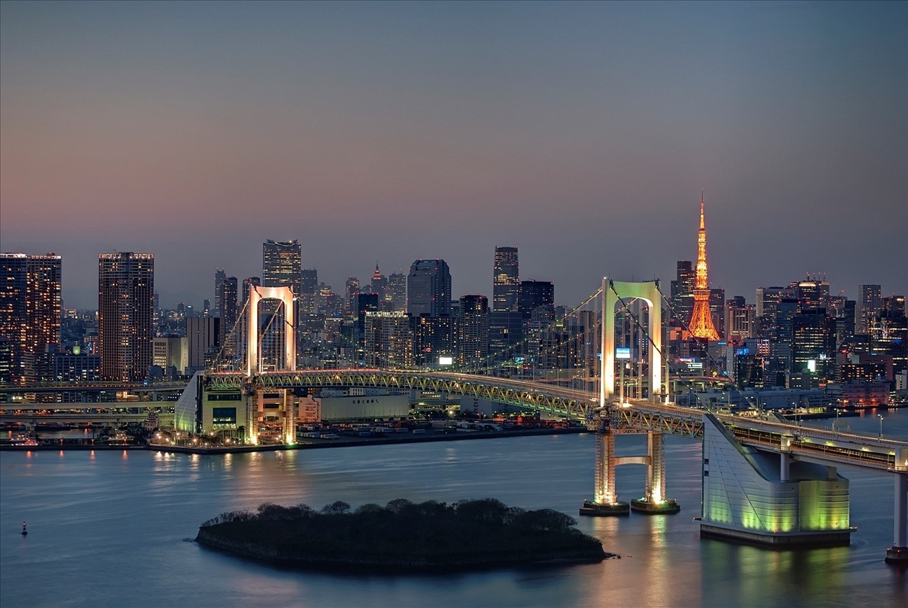 Rainbow-Bridge-Tokyo-Japan