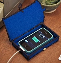 Doctor Who TARDIS Inspired iPhone Charging Station Doctor Who TARDIS Inspired iPhone Charging Station