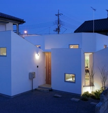 Unusual Architecture: The House Made From 6 Trapezoids Unusual Architecture: The House Made From 6 Trapezoids