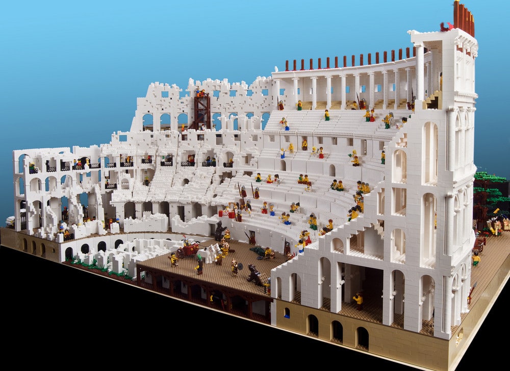 Huge-Lego-Roman-Colosseum-Build