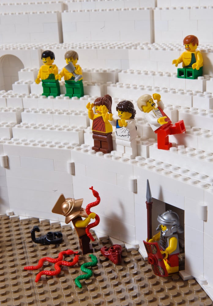 Huge-Lego-Roman-Colosseum-Build