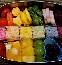 10 Rainbow Bento Lunch Options To Inspire You With Colors 10 Rainbow Bento Lunch Options To Inspire You With Colors