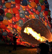 Disney’s Up Inspired Hot Air Balloon Stunt…I Wanna Ride In That