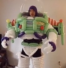 Balloon Twisting Goes Epic With Buzz Lightyear & Ninja Turtles Balloon Twisting Goes Epic With Buzz Lightyear & Ninja Turtles