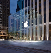 Apple’s Financial Gain From The iPhone [Infographic]
