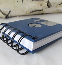 Simple Recycling Turns Old Floppy Disks Into Retro Notepads